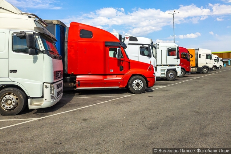 Рост спроса на 6% в грузоперевозках не поможет рынку избавиться от давления